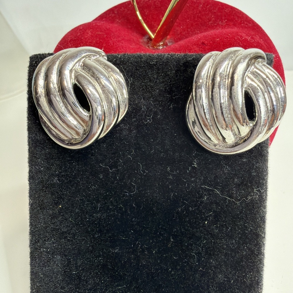 Vintage Napier Silver Tone Ribbed Love Knot Stud Earrings Signed Nautical Knot